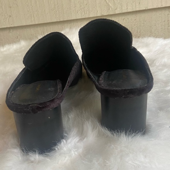 Intentionally Blank Black Crushed Velvet Square Toe Mule Size 10 - Picture 6 of 9